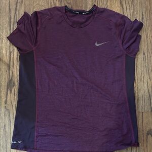 Nike Men's Maroon Dri-FIT Short Sleeve Tee